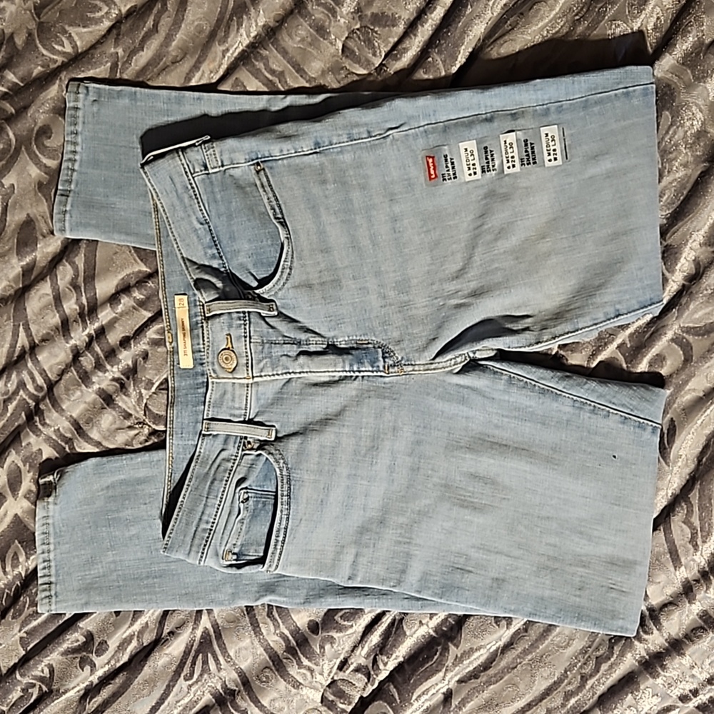 Levi 311 Shaping Skinny, 28